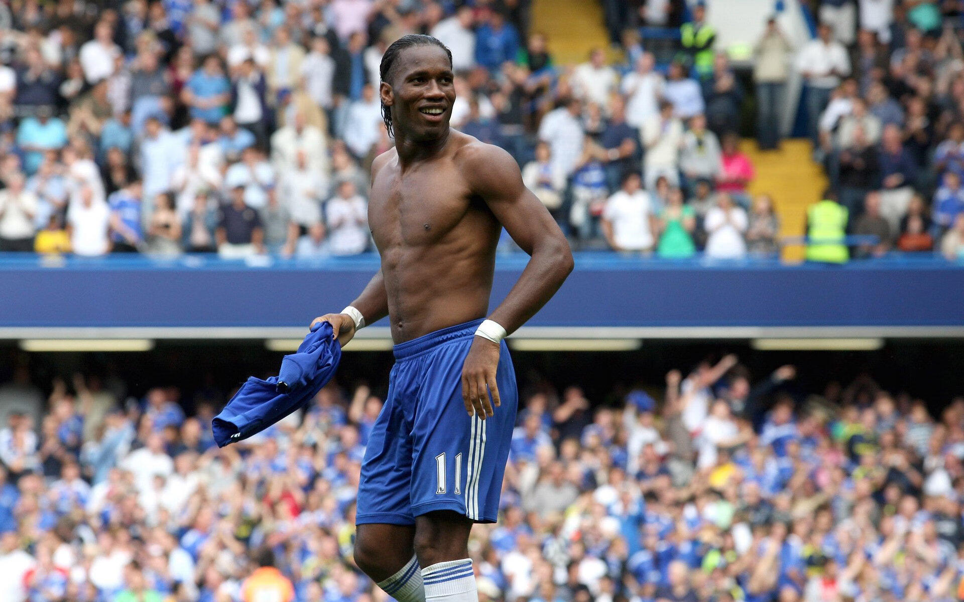 电竞产业链协同发展态势良好,电竞产业推动其他产业